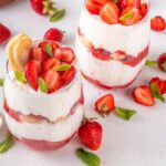 Erdbeerkuchen im Glas